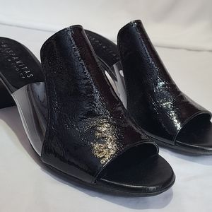 Hispanitas Omega black leather pumps